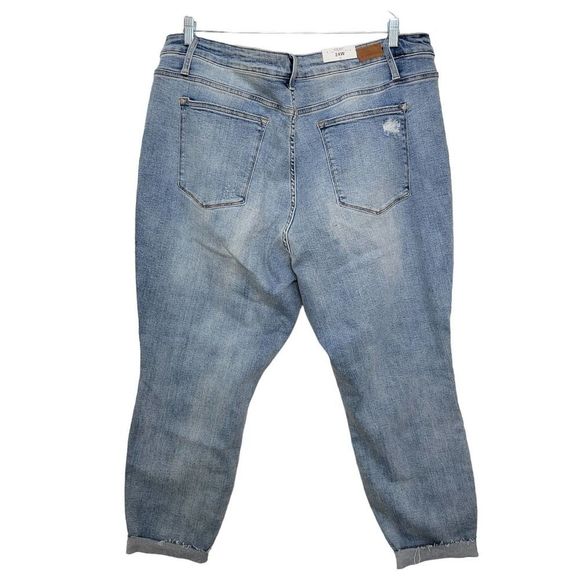 Judy Blue Light Blue Distressed Skinny Jeans - Picture 4 of 10